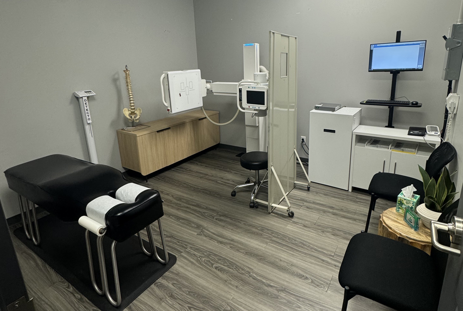 Travis Chiropractic In Tulsa treatment room