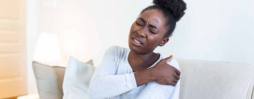 patient needing shoulder pain treatment in Tulsa